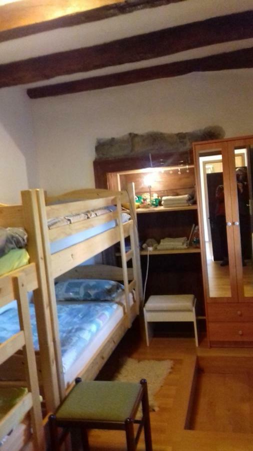 Apartmaji Pri Zivcovih Dutovlje Bagian luar foto
